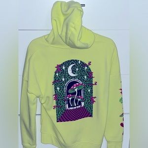 This hoodie is a yellow color may look lime green to some, zumiez brand, hoodie.